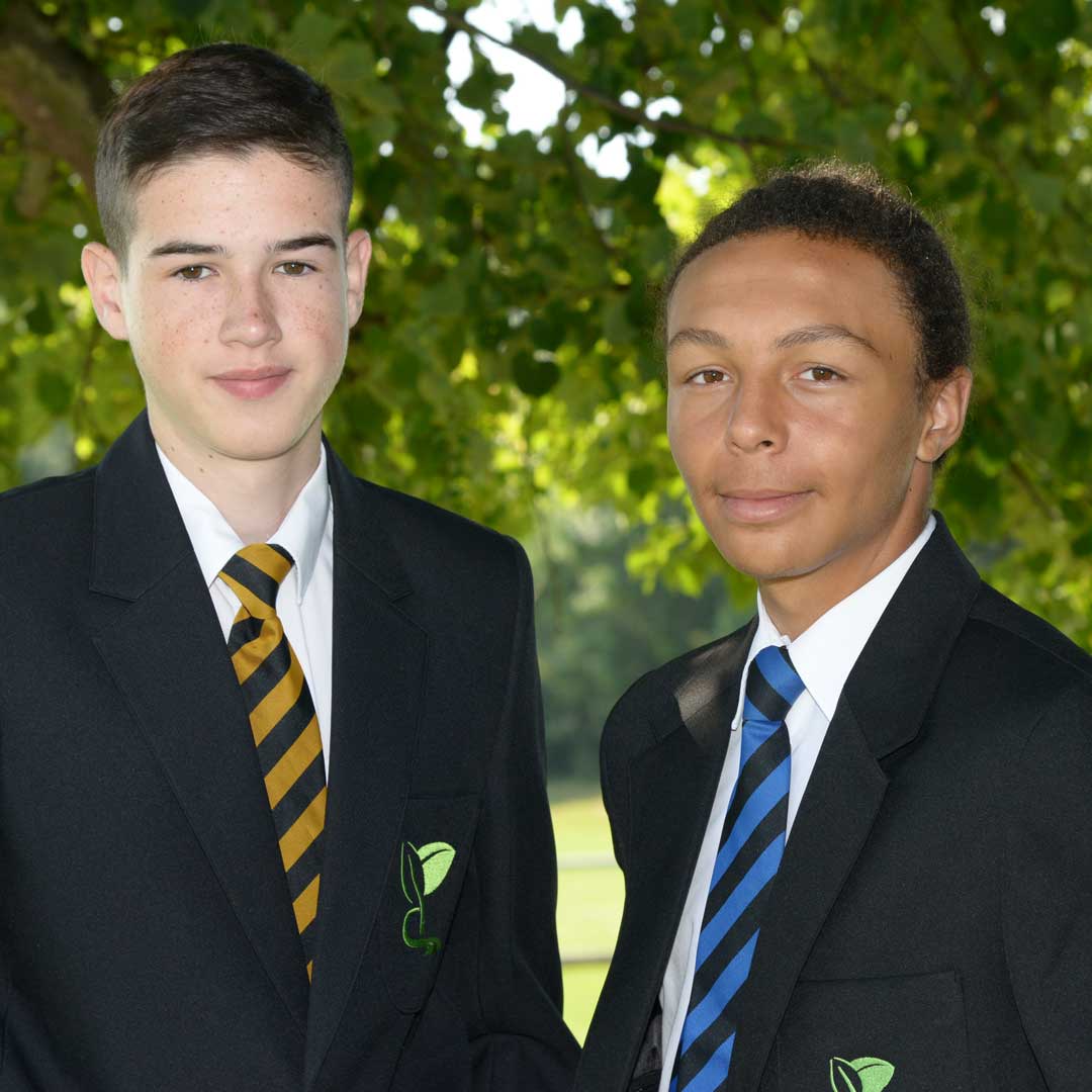 Uniform suitable for all year round